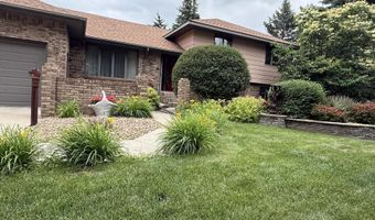 403 NE 22nd Ave, Aberdeen, SD 57401