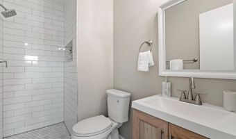 14016 BAUER Dr, Rockville, MD 20853