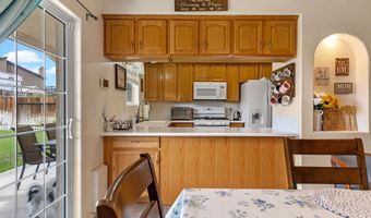 20805 W Lake Dr, California City, CA 93505