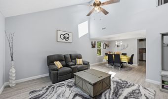 275 Inland Cir, Avon, IN 46123