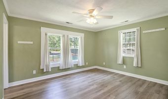157 Flat Rock Ln, Aberdeen, NC 28315