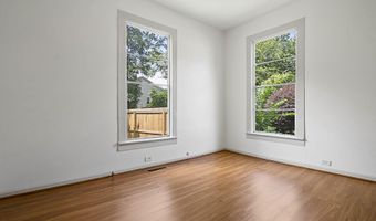 135 Holmes St, Barnesville, GA 30204