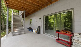 4 Cummings Ln, Bella Vista, AR 72715