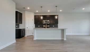 222 Brood Dr, Adkins, TX 78101