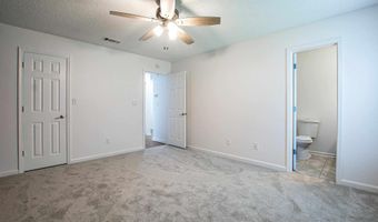 218 Hunters Run Dr, Benton, AR 72015