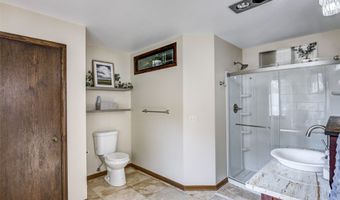 608 Manor Ct, Altoona, WI 54720
