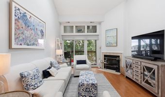 2102 CHESAPEAKE HARBOUR Dr E, Annapolis, MD 21403