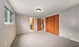 2923 Burlington Ct, Ann Arbor, MI 48105