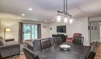 1312 Knollwood Trl, Altoona, WI 54720