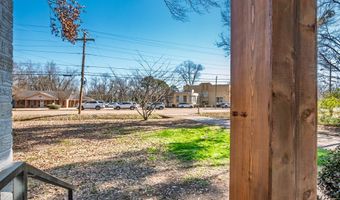 201 College St, Batesville, MS 38606