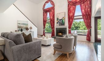 8411 Reese Ln, Ann Arbor, MI 48103