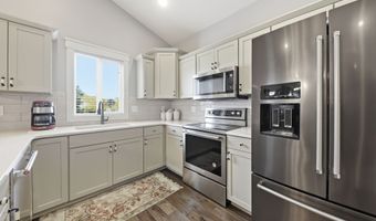 2404 3rd Ave SE, Altoona, IA 50009