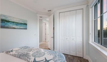313 HAMMOCK Cir, Anna Maria, FL 34216