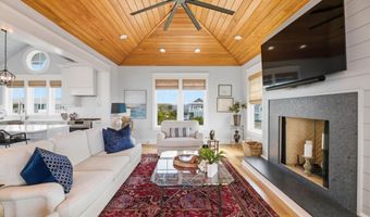 25 Sandspur Trl, Bald Head Island, NC 28461