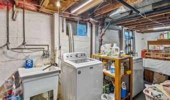156 E Weisheimer Rd, Columbus, OH 43214