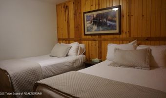 355 S WASHINGTON St, Afton, WY 83110