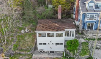 825 E Lake Front Dr, Beverly Shores, IN 46301