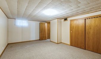 809 SE Sherman Dr, Ankeny, IA 50021