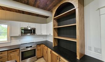 3073 State Highway Ww, Aurora, MO 65605