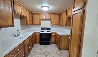 9601 Woodman Ave 8, Arleta, CA 91331