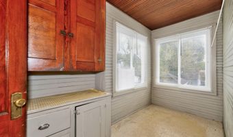 357 Division St, Amsterdam, NY 12010