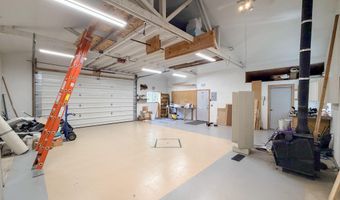2015 THONI Rd, Addy, WA 99101