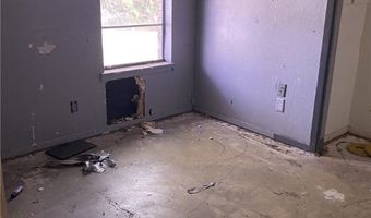 1021 W Main St, Alice, TX 78332