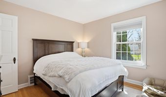 1102 Arborview Blvd, Ann Arbor, MI 48103