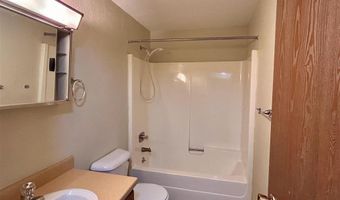 902 S 5th St, Basin, WY 82410