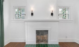 412 E Walker St, Ash Grove, MO 65604