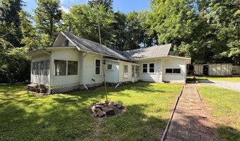 629 Portage Lakes Dr, Akron, OH 44319