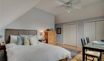 38 Highland Ave, Barrington, RI 02806