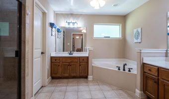 6495 WELLS Grv, Bartlett, TN 38135