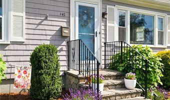 142 Mowry Ave, Cumberland, RI 02864