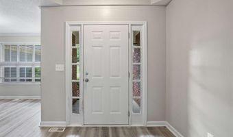 1027 Regency Dr, Acworth, GA 30102