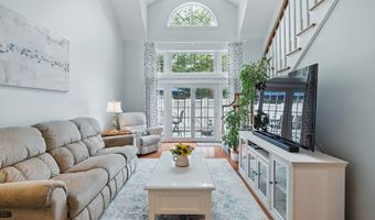 67 Southwick Ct 67, Cheshire, CT 06410