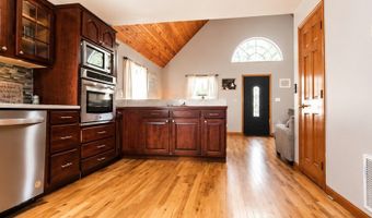 180 Lake Ridge Rd, Adams, KY 41201