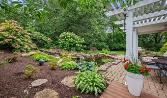 551 Lering Ct, Ballwin, MO 63011