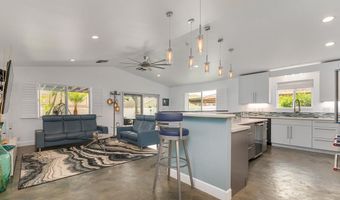 232 Kamahao Cir, Wailuku, HI 96793