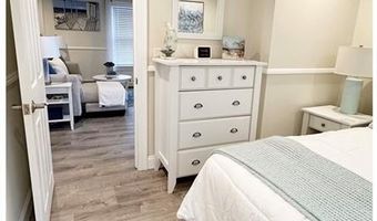 227 Thames St 1, Bristol, RI 02809