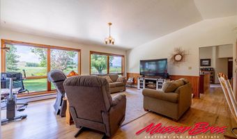136 McCullough Dr, Cody, WY 82414