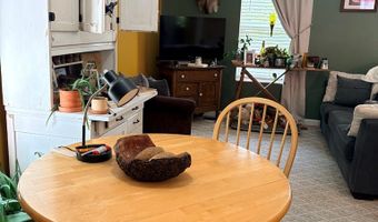 218 Central Ave, Ansted, WV 25812