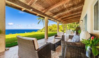 1004 N Honokala Rd B, Haiku, HI 96708