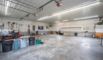 141 Peckham Rd, Little Compton, RI 02837