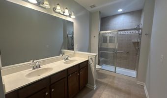 44322 MCHENRY Sq, Ashburn, VA 20147