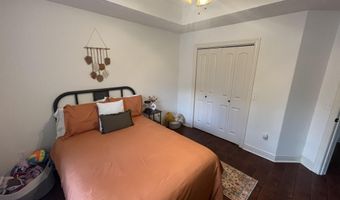 1025 Nickolas St, Aurora, MO 65605