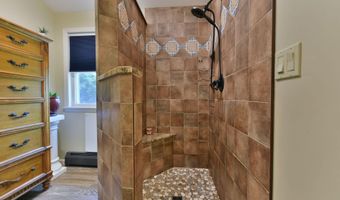 625 McKay Rd, Amsterdam, NY 12010