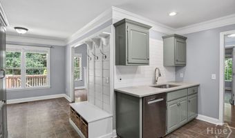 354 E Creek Bnd, Athens, GA 30605