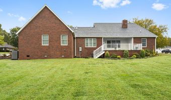 1101 Highland Dr, Aurora, MO 65605