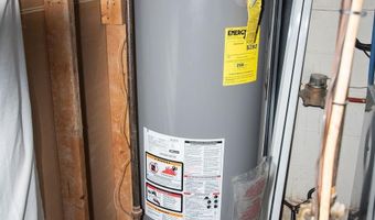 311 S D St, Albia, IA 52531